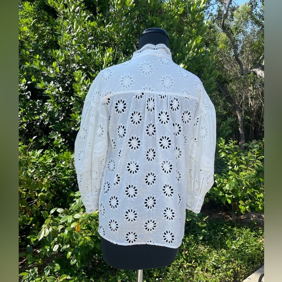 Serie Suncoo Paris peek-a-boo-sheer eyelet blouse - size TO - Picture 4 of 4